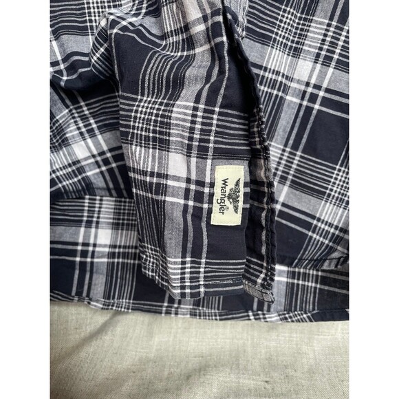 Wrangler’s Long Sleeve Button Down Shirt Black & White Plaid Men’s Size S - Picture 5 of 6